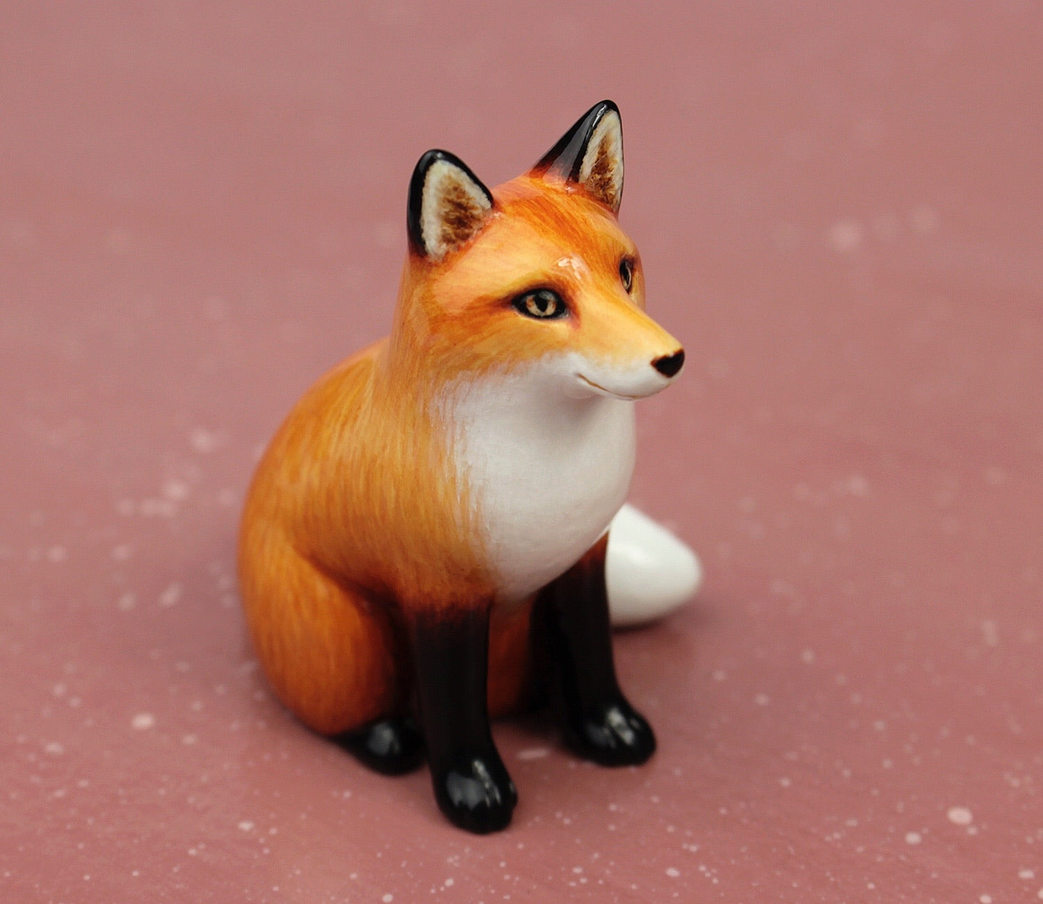 Sitting red fox
